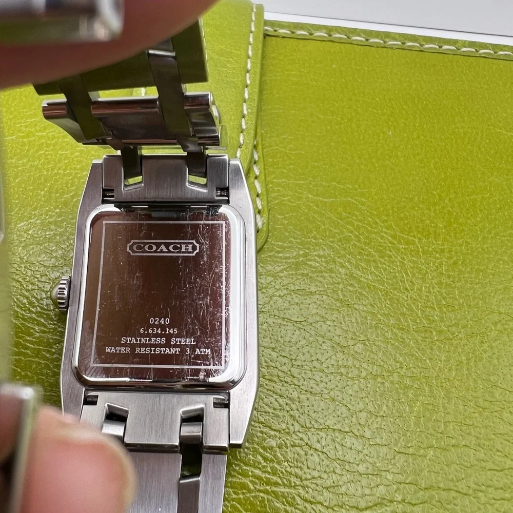 Coach Watch - Picture 5 of 6